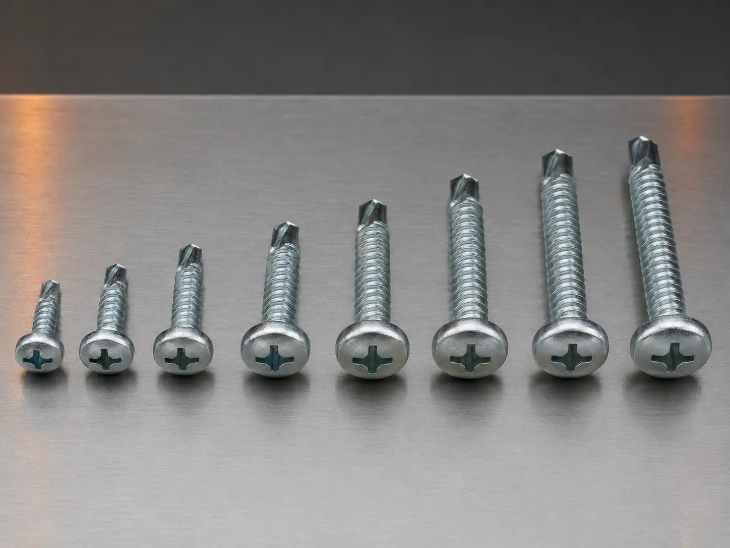 Autoperceuses cylindriques de différentes dimensions